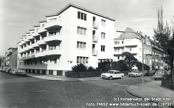 Neubau in der Uhlandstraße 1973